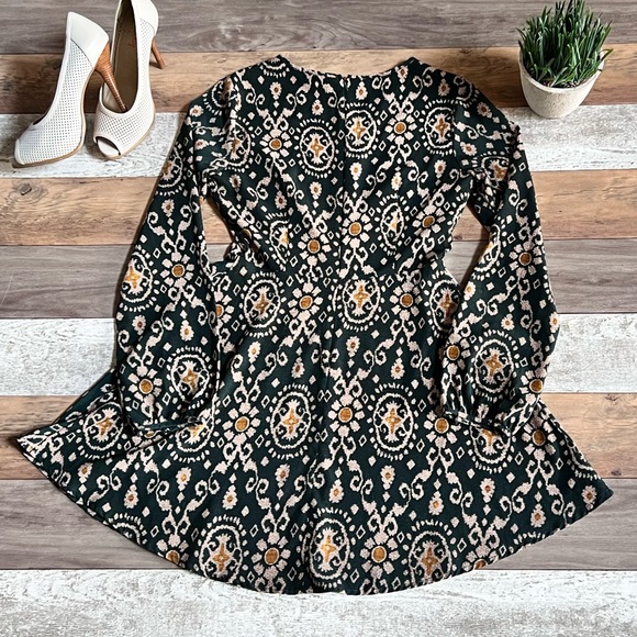 SOLD. Forever 21 lightweight Art Deco Print 
A-Line Dress Size Small - Picture 10 of 10